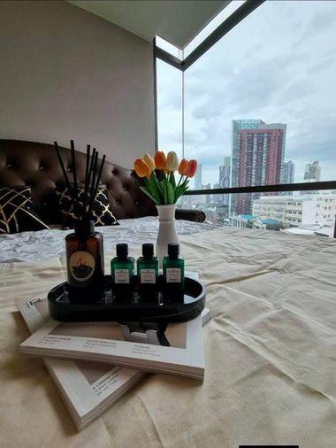 รูป 1 ห้องนอน | 1 ห้องน้ำ | BTS Phra Khanong | 45 ตร.ม. | 30,000 บาท/เดือน | ชั้น 11 — The Room Sukhumvit 69 กรุงเทพฯ - รูปที่ 8/9