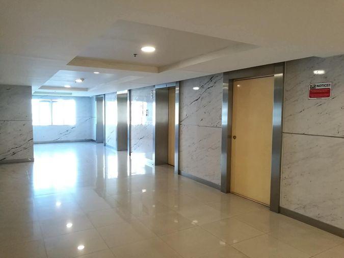 picture Studio | 1Bath | BTS Nana | 36sqm | THB 16,000/mo | Fl.9 — The Trendy Condominium Bangkok - 7/8