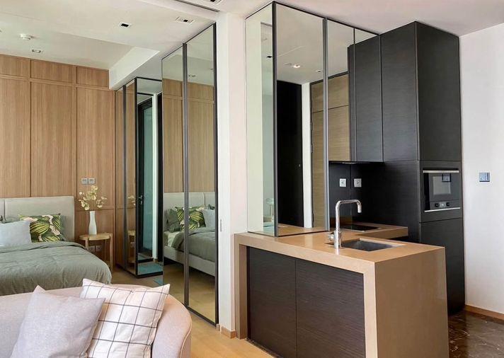 picture 1Bed | 1Bath | BTS Chit Lom | 41sqm | THB 47,000/mo | Fl.17 — 28 Chidlom Bangkok - 1/4