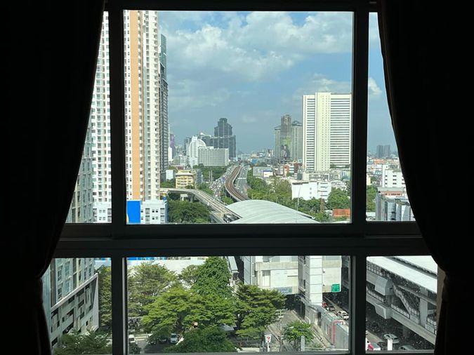 รูป 1 ห้องนอน | 1 ห้องน้ำ | BTS Krung Thon Buri | 48 ตร.ม. | 18,000 บาท/เดือน | ชั้น 16 — Q House กรุงเทพฯ - รูปที่ 1/1