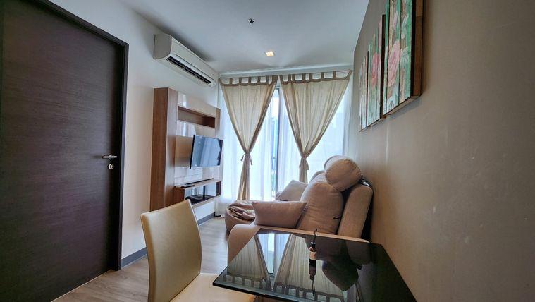 รูป 1 ห้องนอน | 1 ห้องน้ำ | BTS Saphan Taksin | 37 ตร.ม. | 22,000 บาท/เดือน | ชั้น 11 — Rhythm Sathorn กรุงเทพฯ - รูปที่ 4/5