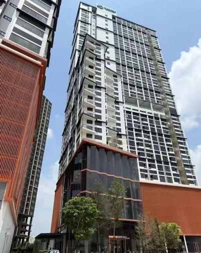 picture 1Bed | 1Bath | MRT Phra Ram 9 | 38sqm | THB 23,000/mo | Fl.14 — Land Bangkok - 2/10