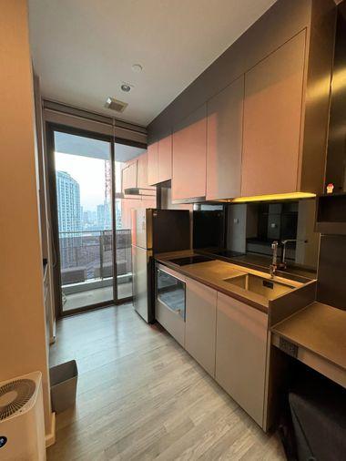 รูป 1 ห้องนอน | 1 ห้องน้ำ | BTS Phra Khanong | 35 ตร.ม. | 25,000 บาท/เดือน | ชั้น 22 — The Room Sukhumvit 69 กรุงเทพฯ - รูปที่ 2/6