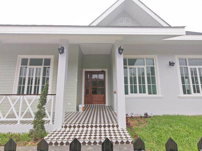 รูป 🏡✨ ขายบ้านเดี่ยวชั้นเดียว สไตล์ English Cottage ทำเลสารภี เชียงใหม่  #CSRP101308 - รูปที่ 1/20