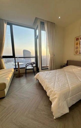 รูป สตูดิโอ | 1 ห้องน้ำ | BTS Saphan Taksin | 25 ตร.ม. | 24,000 บาท/เดือน | ชั้น 40 — Chapter Charoennakorn-Riverside กรุงเทพฯ - รูปที่ 4/9