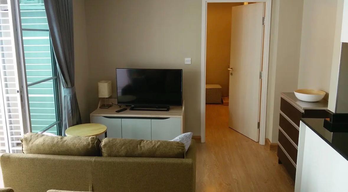 picture 2Bed | 2Bath | BTS Phrom Phong | 60sqm | THB 48,000/mo | Fl.3 — Maestro 39 Bangkok - 1/10