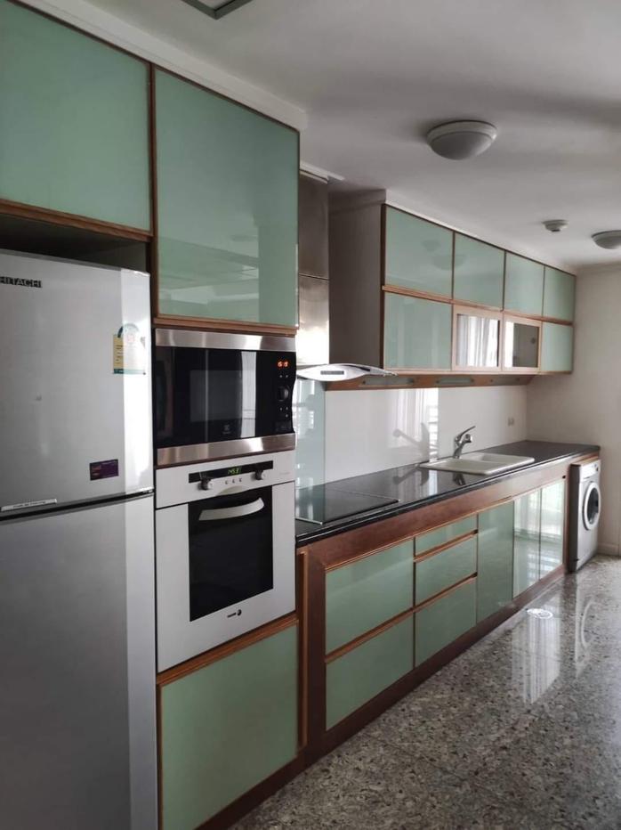 picture 2Bed | 1Bath | BTS Ekkamai | 102sqm | THB 49,000/mo | Fl.8 — Avenue 61 Bangkok - 9/10