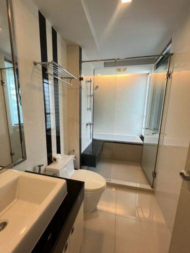 picture 1Bed | 1Bath | BTS Phrom Phong | 40sqm | THB 37,000/mo | Fl.3 — Beverly 33 Bangkok - 5/7