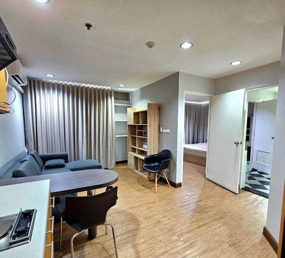 picture 2Bed | 1Bath | BTS Ratchathewi | 46sqm | THB 19,000/mo | Fl.12 — Baan Pathumwan Bangkok - 1/10