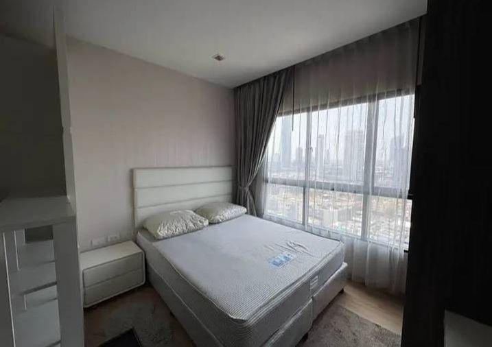 รูป 1 ห้องนอน | 1 ห้องน้ำ | BTS Krung Thon Buri | 32 ตร.ม. | 15,000 บาท/เดือน | ชั้น 21 — Urbano Absolute Sathon-Taksin กรุงเทพฯ - รูปที่ 1/10