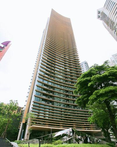 picture 1Bed | 1Bath | BTS Phrom Phong | 38sqm | THB 29,000/mo | Fl.19 — The Lumpini 24 Bangkok - 1/10