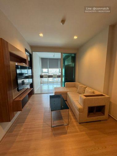 รูป 1 ห้องนอน | 1 ห้องน้ำ | BTS Saphan Taksin | 45 ตร.ม. | 25,000 บาท/เดือน | ชั้น 4 — Rhythm Sathorn กรุงเทพฯ - รูปที่ 1/9