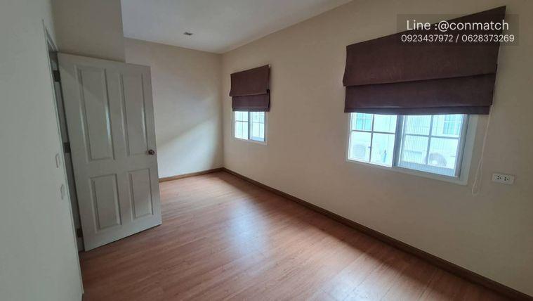 picture 3Bed | 2Bath | BTS Saphan Khwai | 110sqm | THB 15,000/mo | Fl.1 — Town Ramintra Bangkok - 3/9