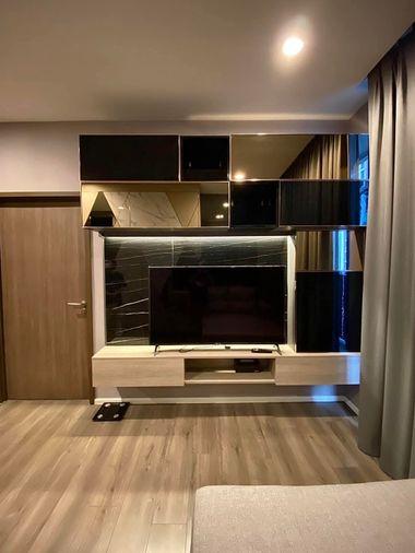 picture 1Bed | 1Bath | BTS Udom Suk | 45sqm | THB 32,000/mo | Fl.28 — Whizdom Essence Bangkok - 1/10