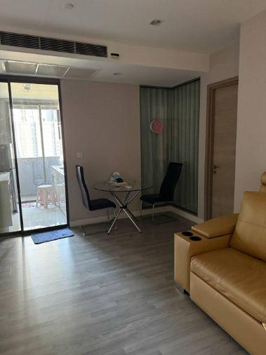 รูป 1 ห้องนอน | 1 ห้องน้ำ | MRT Hua Lamphong | 47 ตร.ม. | 27,000 บาท/เดือน | ชั้น 8 — The Room Rama 4 กรุงเทพฯ - รูปที่ 4/10