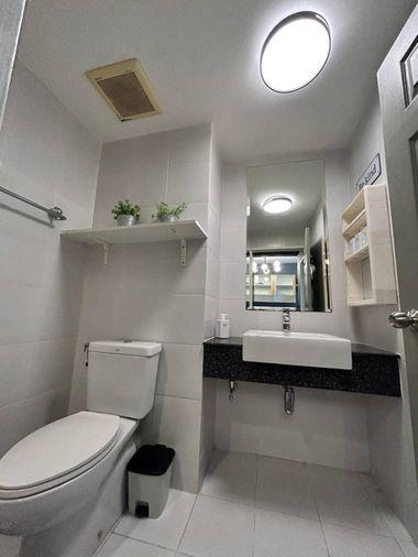 picture 1Bed | 1Bath | MRT Huai Khwang | 34sqm | THB 14,000/mo | Fl.5 — Space Play Ratchada - Sutthisarn Bangkok - 10/10