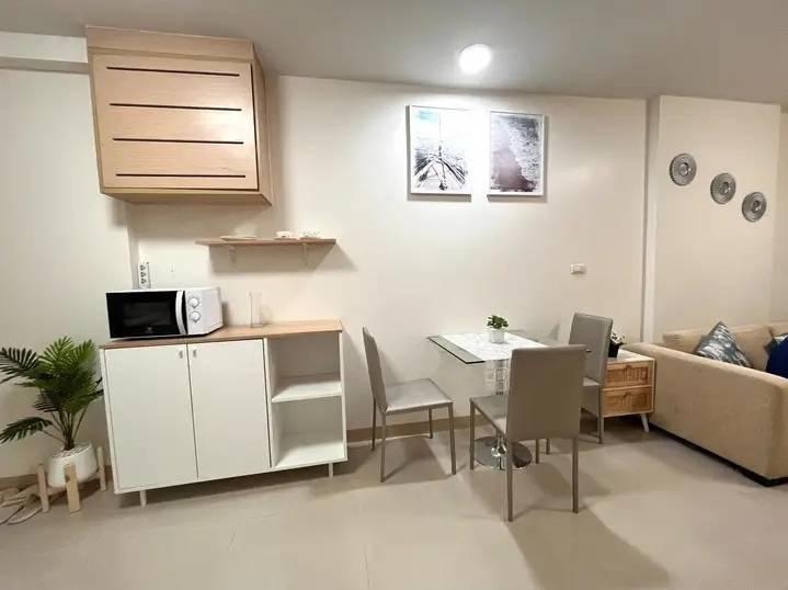 picture 1Bed | 1Bath | BTS Saphan Khwai | 48sqm | THB 16,000/mo | Fl.4 — Haven Phaholyothin Bangkok - 7/9