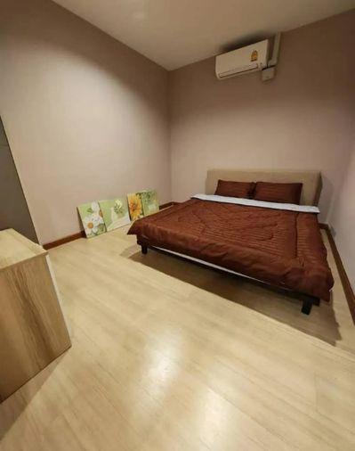 รูป 3 ห้องนอน | 2 ห้องน้ำ | BTS Saphan Taksin | 141 ตร.ม. | 49,000 บาท/เดือน | ชั้น 7 — Baan Sathorn Chaopraya กรุงเทพฯ - รูปที่ 5/10