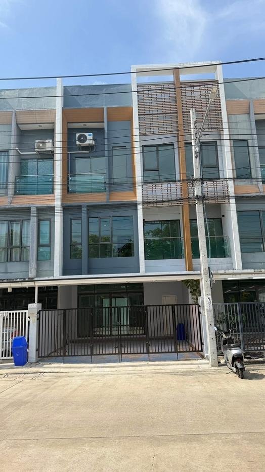 รูป 5 ห้องนอน | 4 ห้องน้ำ | MRT Bang Wa | 200 ตร.ม. | 25,000 บาท/เดือน | ชั้น 1 — The Vision Ladprao - Nawamin กรุงเทพฯ - รูปที่ 1/1