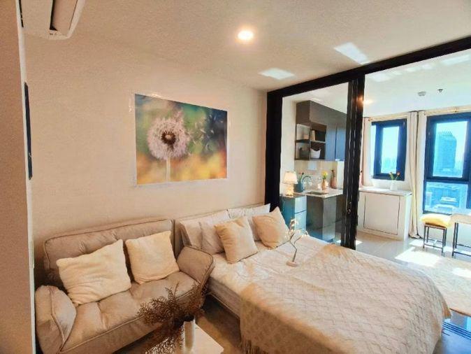 รูป 1 ห้องนอน | 2 ห้องน้ำ | MRT Huai Khwang | 31 ตร.ม. | 22,000 บาท/เดือน | ชั้น 23 — XT Huaikhwang กรุงเทพฯ - รูปที่ 4/10