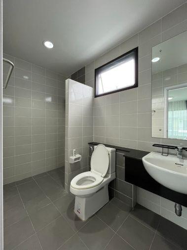 picture 🏡 Two-Storey Detached House for Rent - 17/24