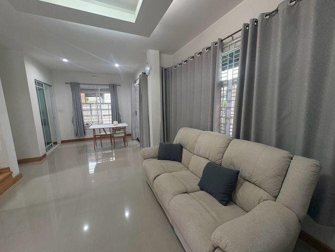 รูป 🏡 บ้านเดี่ยว 2 ชั้นให้เช่า บ้านสวยพร้อมอยู่ ทำเลท่าศาลา ใกล้โรงเรียนนานาชาติ  #A5-H0753 - รูปที่ 2/20