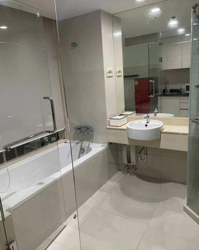 picture 1Bed | 1Bath | BTS Ratchadamri | 45sqm | THB 24,000/mo | Fl.9 — The Rajdamri Bangkok - 7/9