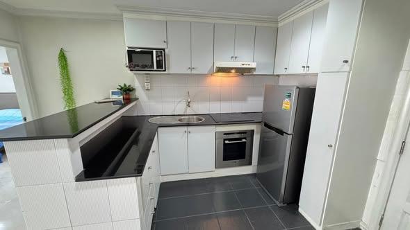 picture 1Bed | 1Bath | BTS Nana | 70sqm | THB 27,000/mo | Fl.15 — Saranjai Mansion Bangkok - 10/10