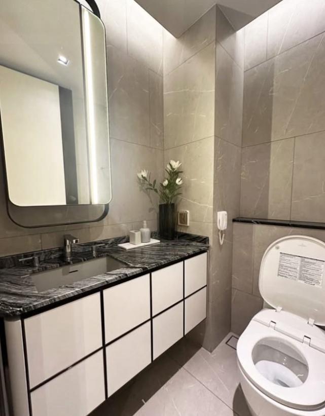 picture 1Bed | 1Bath | BTS Ekkamai | 50sqm | THB 55,000/mo | Fl.4 — The Reserve 61 Hideaway Bangkok - 6/9