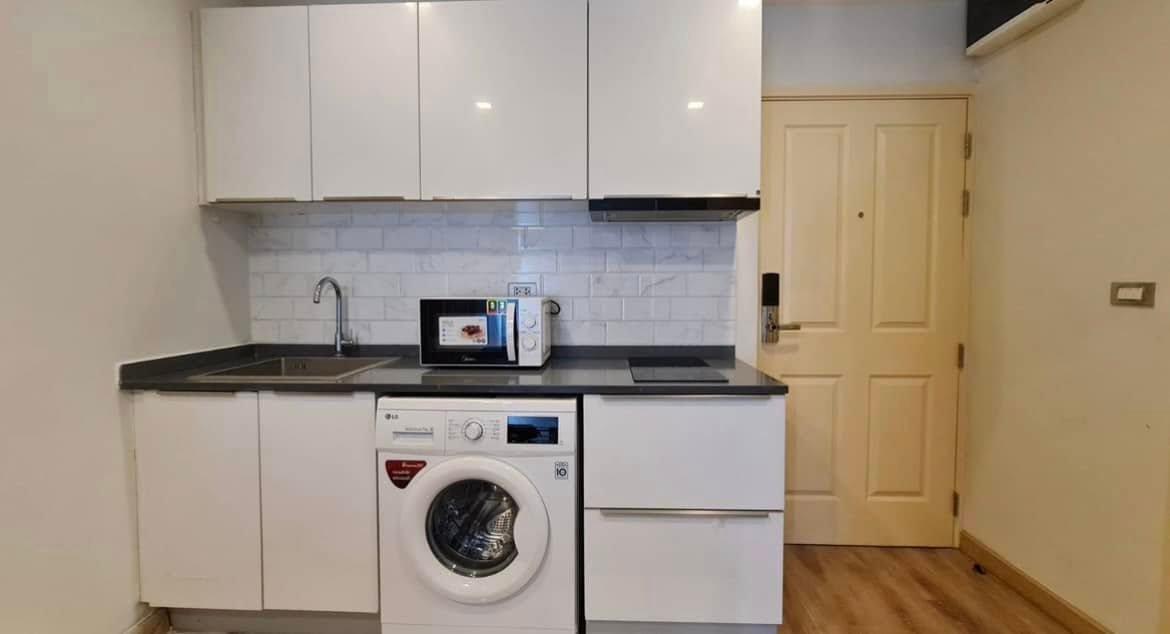 picture 1Bed | 1Bath | BTS Ekkamai | 32sqm | THB 15,000/mo | Fl.3 — Ace Ekkamai Condominium Bangkok - 7/9
