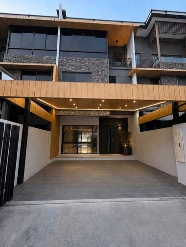 รูป 3 ห้องนอน | 4 ห้องน้ำ | MRT Lat Phrao | 224 ตร.ม. | 75,000 บาท/เดือน | ชั้น 1 — The Landmark Ekamai-Ramindra กรุงเทพฯ - รูปที่ 1/5