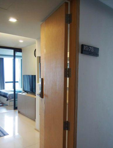 picture 1Bed | 1Bath | BTS Phloen Chit | 35sqm | THB 20,000/mo | Fl.5 — Socio Ruamrudee Bangkok - 1/4