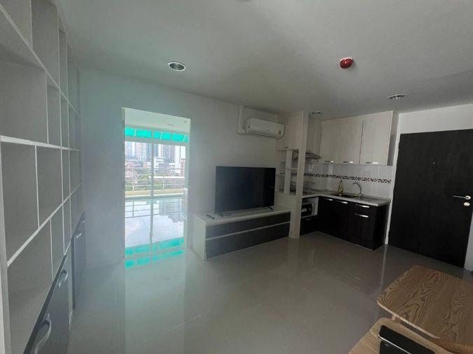 picture 1Bed | 2Bath | BTS Krung Thon Buri | 60sqm | THB 19,000/mo | Fl.8 — The Plenary Sathorn Bangkok - 8/10