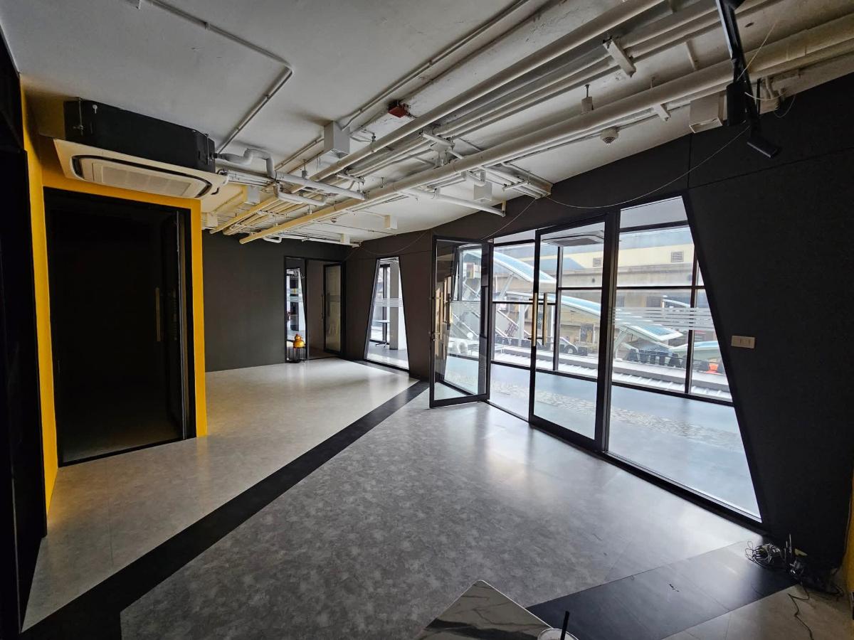 รูป 1 ห้องนอน | 0 ห้องน้ำ | BTS Chong Nonsi | 110 ตร.ม. | 120,000 บาท/เดือน | ชั้น 2 — Silom Connect กรุงเทพฯ - รูปที่ 3/9