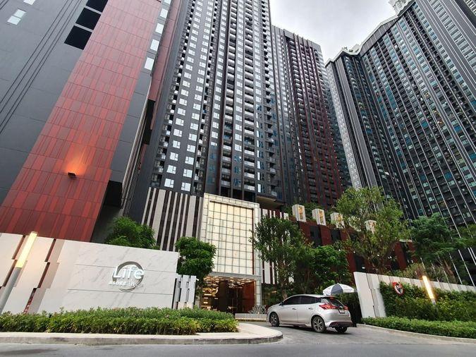 picture 1Bed | 1Bath | MRT Phra Ram 9 | 36sqm | THB 25,000/mo | Fl.9 — Life Asoke Hype Bangkok - 1/1