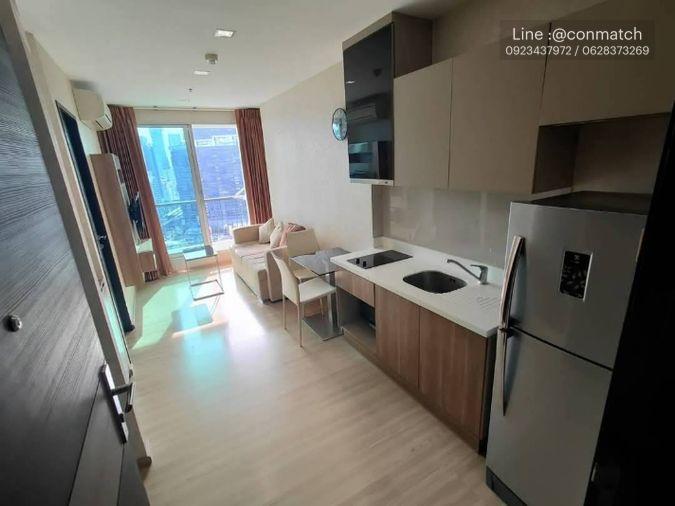 picture 1Bed | 1Bath | BTS Saphan Taksin | 35sqm | THB 20,000/mo | Fl.25 — Rhythm Sathorn Bangkok - 7/10