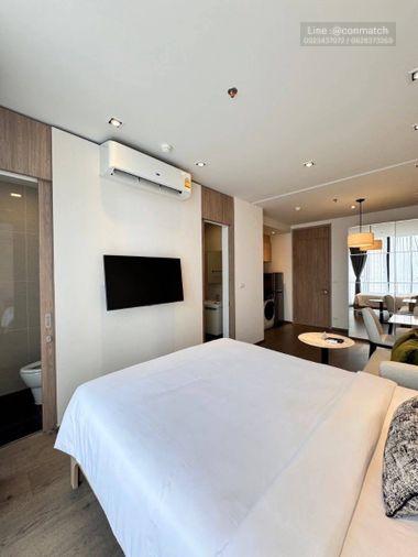 picture 1Bed | 1Bath | BTS Phrom Phong | 29sqm | THB 22,000/mo | Fl.13 — Park 24 Bangkok - 8/10