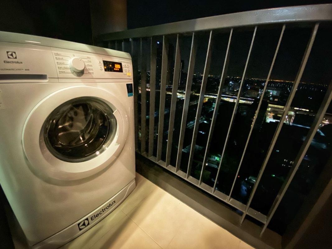 picture 1Bed | 1Bath | BTS Bang Chak | 31sqm | THB 15,900/mo | Fl.16 — Life Sukhumvit 62 Bangkok - 3/10