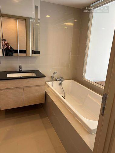 picture 1Bed | 1Bath | BTS Phrom Phong | 44sqm | THB 28,000/mo | Fl.6 — Via Botani Bangkok - 7/8