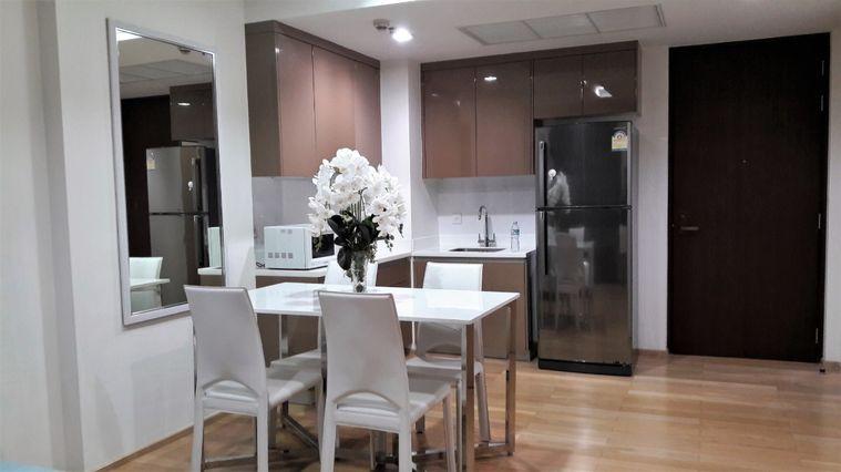 picture 1Bed | 1Bath | MRT Sukhumvit | 51sqm | THB 35,000/mo | Fl.9 — The Base Sukhuvit 50 Bangkok - 2/3