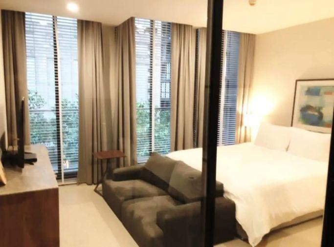 picture 1Bed | 1Bath | BTS Phloen Chit | 48sqm | THB 38,000/mo | Fl.3 — Noble Ploenchit Bangkok - 1/8