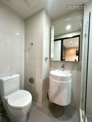 picture Studio | 1Bath | MRT Phra Ram 9 | 23sqm | THB 17,000/mo | Fl.34 — Rhythm Asoke Bangkok - 2/5