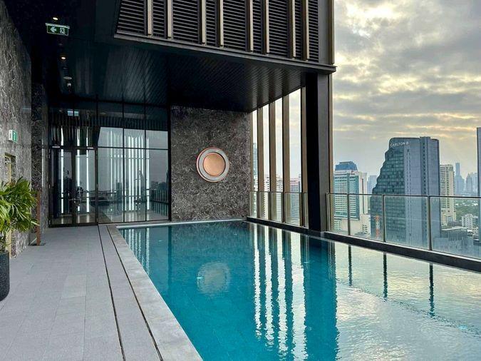 รูป 1 ห้องนอน | 1 ห้องน้ำ | BTS Phrom Phong | 35 ตร.ม. | 32,000 บาท/เดือน | ชั้น 14 — Noble Around Sukhumvit 33 กรุงเทพฯ - รูปที่ 4/10