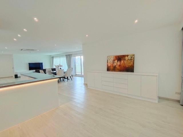 picture 2Bed | 2Bath | BTS Sala Daeng | 144sqm | THB 75,000/mo | Fl.11 — Silom Condominium Bangkok - 1/9