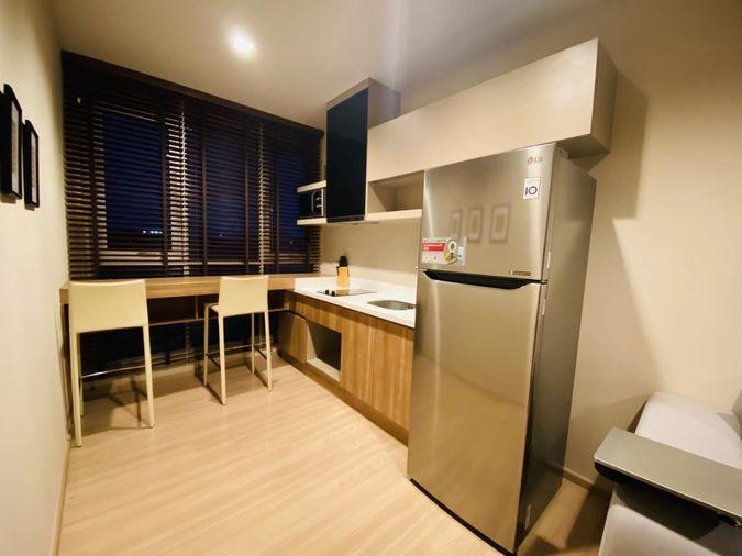 รูป 1 ห้องนอน | 1 ห้องน้ำ | BTS Saphan Taksin | 37 ตร.ม. | 20,000 บาท/เดือน | ชั้น 3 — Rhythm Sathorn กรุงเทพฯ - รูปที่ 4/10