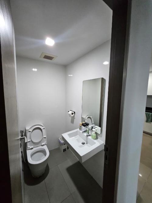 รูป 1 ห้องนอน | 1 ห้องน้ำ | BTS Asok | 50 ตร.ม. | 28,000 บาท/เดือน | ชั้น 8 — Mirage Sukhumvit 27 กรุงเทพฯ - รูปที่ 8/10