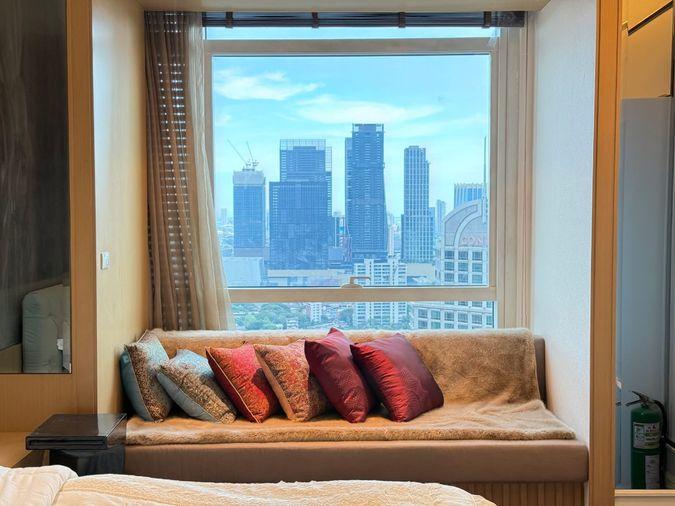รูป 3 ห้องนอน | 3 ห้องน้ำ | BTS Phloen Chit | 140 ตร.ม. | 120,000 บาท/เดือน | ชั้น 37 — Athenee Residence กรุงเทพฯ - รูปที่ 2/2