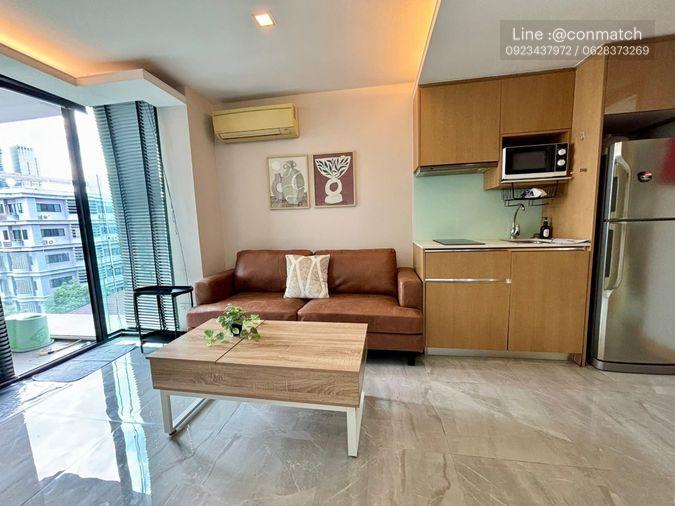 รูป 1 ห้องนอน | 1 ห้องน้ำ | BTS Phloen Chit | 32 ตร.ม. | 22,000 บาท/เดือน | ชั้น 6 — Socio Ruamrudee กรุงเทพฯ - รูปที่ 1/10