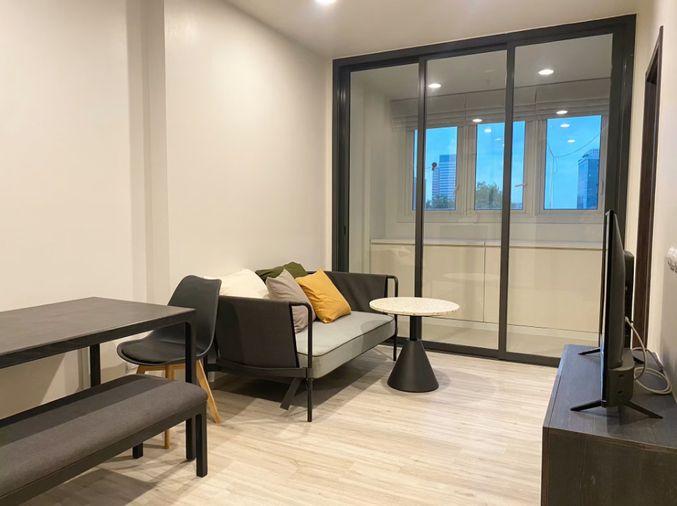 รูป สตูดิโอ | 1 ห้องน้ำ | MRT Huai Khwang | 35 ตร.ม. | 20,000 บาท/เดือน | ชั้น 15 — XT Huaikhwang กรุงเทพฯ - รูปที่ 2/6