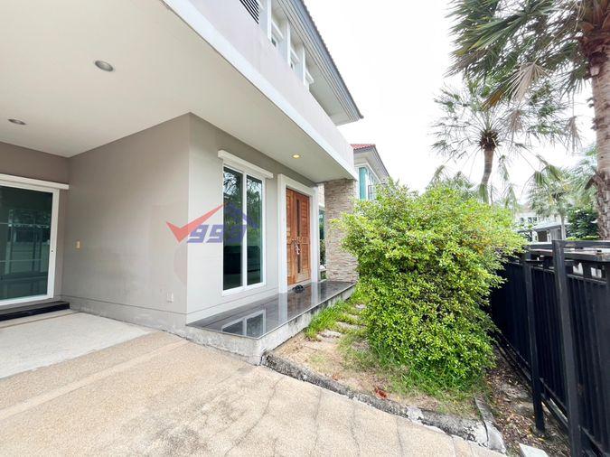 รูป ให้เช่าบ้าน Grand Bangkok Boulevard Rama 9-Srinakarin | 4 ห้องนอน 300 ตร.ม. - รูปที่ 2/39